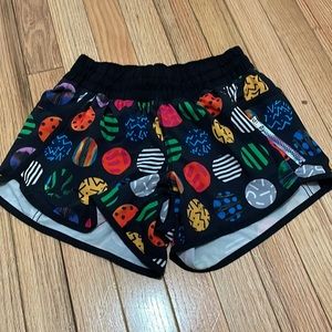 Lululemon tracker shorts